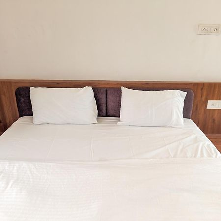 Samrat Homestay Garudeshwar Exteriér fotografie