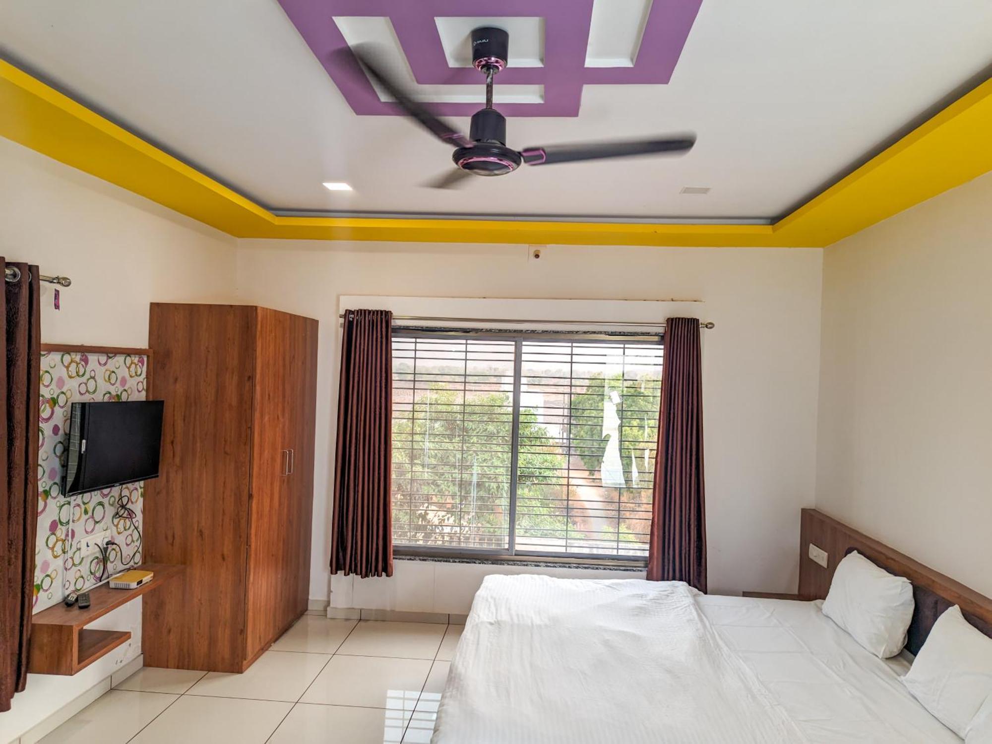 Samrat Homestay Garudeshwar Exteriér fotografie