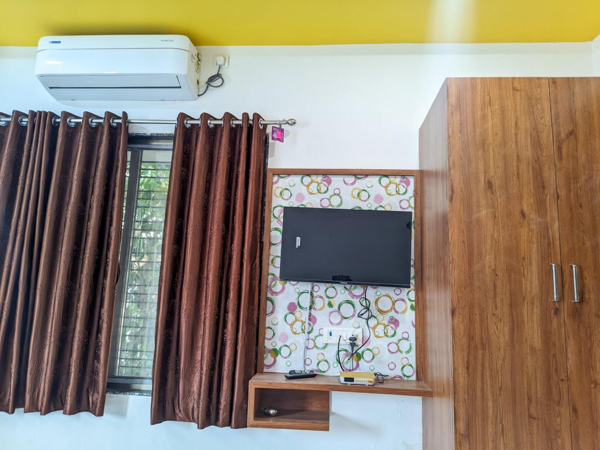 Samrat Homestay Garudeshwar Exteriér fotografie