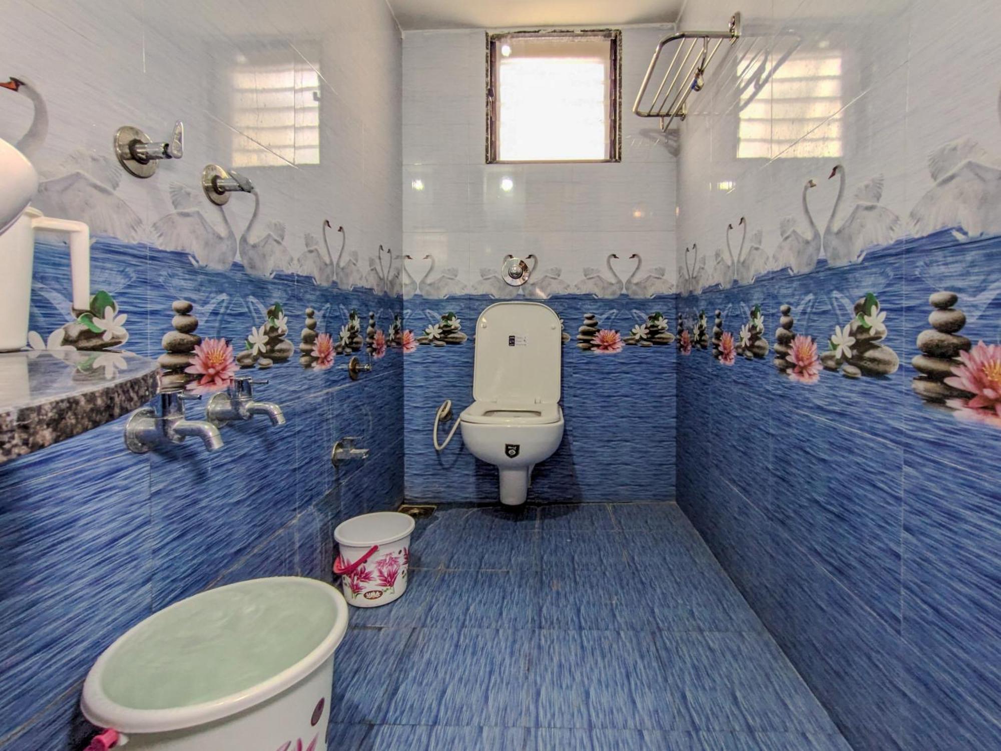 Samrat Homestay Garudeshwar Exteriér fotografie
